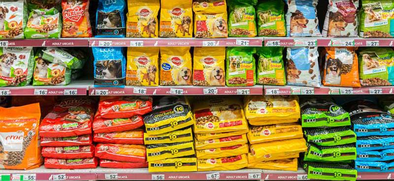 Dog food packaging and the environment